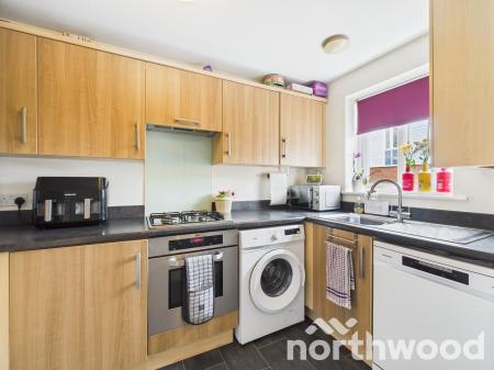 3 bedroom End of terrace house for sale in Laurence Hamilton Lane, Repton Park, Ashford, TN23