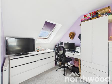 3 bedroom End of terrace house for sale in Laurence Hamilton Lane, Repton Park, Ashford, TN23