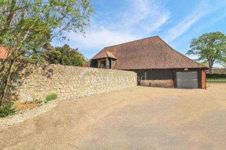 5 bedroom Barn Conversion for sale in Lodge Barn, The Wickets, Willesborough, Ashford, TN24