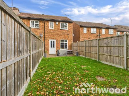 2 bedroom End of terrace house for sale in Manorfield, Singleton, Ashford, TN23