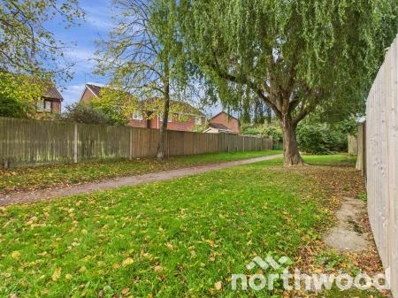 2 bedroom End of terrace house for sale in Manorfield, Singleton, Ashford, TN23