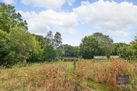 5 bedroom Bungalow for sale in Nickley Wood Road, Shadoxhurst, TN26