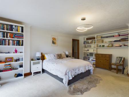 5 bedroom Bungalow for sale in Nickley Wood Road, Shadoxhurst, TN26