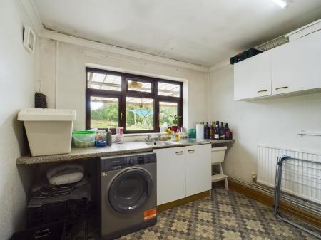 5 bedroom Bungalow for sale in Nickley Wood Road, Shadoxhurst, TN26