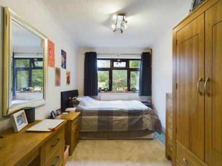 5 bedroom Bungalow for sale in Nickley Wood Road, Shadoxhurst, TN26