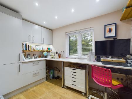 5 bedroom Bungalow for sale in Nickley Wood Road, Shadoxhurst, TN26