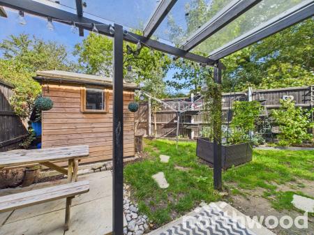 3 bedroom End of terrace house for sale in Oak Tree Road, Ashford, Ashford, TN23