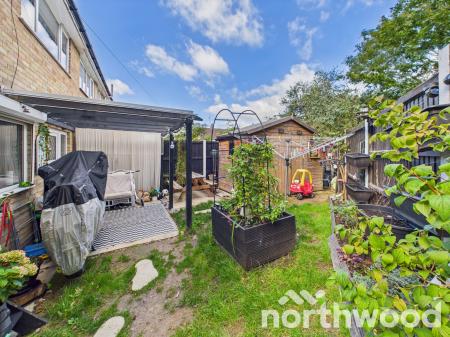 3 bedroom End of terrace house for sale in Oak Tree Road, Ashford, Ashford, TN23