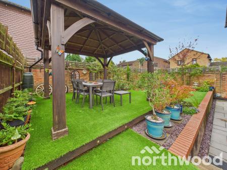 4 bedroom Link detached house for sale in Red Tree Orchard, Singleton, Ashford, TN23