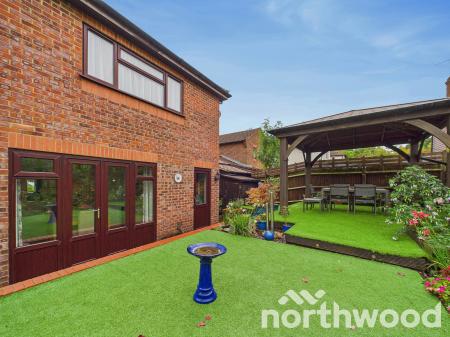 4 bedroom Link detached house for sale in Red Tree Orchard, Singleton, Ashford, TN23