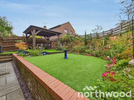 4 bedroom Link detached house for sale in Red Tree Orchard, Singleton, Ashford, TN23