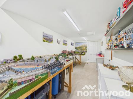 4 bedroom Link detached house for sale in Red Tree Orchard, Singleton, Ashford, TN23