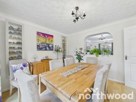 4 bedroom Link detached house for sale in Red Tree Orchard, Singleton, Ashford, TN23