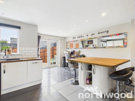 3 bedroom Semi-detached house for sale in Ribston Way, Singleton, Ashford, TN23