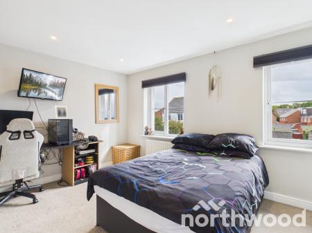 3 bedroom Semi-detached house for sale in Ribston Way, Singleton, Ashford, TN23