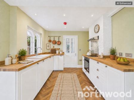 2 bedroom Semi-detached house for sale in Station Road, Pluckley, TN27