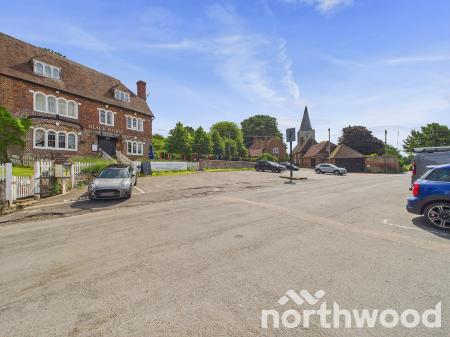 2 bedroom Semi-detached house for sale in Station Road, Pluckley, TN27