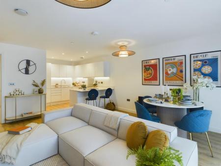 1 bedroom Studio flat for sale in Victoria Road, Ashford, TN23