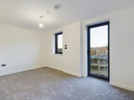 2 bedroom Flat for sale in Victoria Road, Ashford, TN23