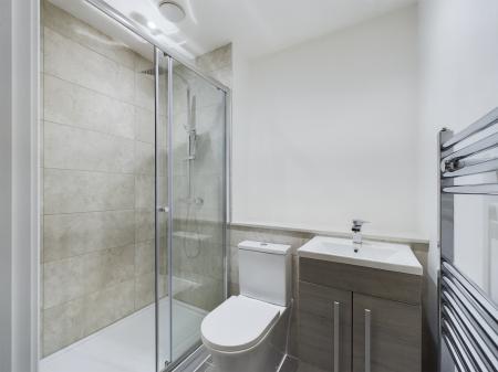 2 bedroom Flat for sale in Victoria Road, Ashford, TN23