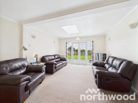 3 bedroom Bungalow for sale in Waterside Terrace, Great Chart, Ashford, TN23