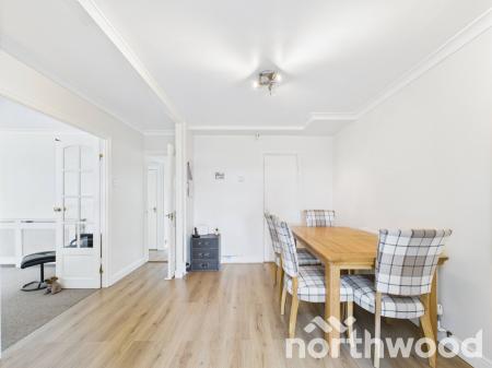 3 bedroom Bungalow for sale in Waterside Terrace, Great Chart, Ashford, TN23