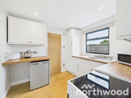 3 bedroom Bungalow for sale in Waterside Terrace, Great Chart, Ashford, TN23