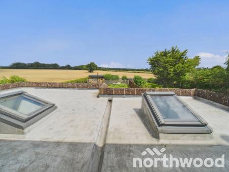 3 bedroom Bungalow for sale in Waterside Terrace, Great Chart, Ashford, TN23