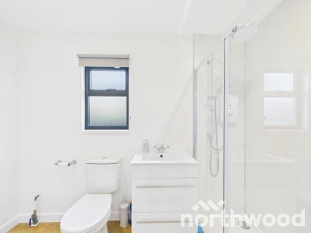 3 bedroom Bungalow for sale in Waterside Terrace, Great Chart, Ashford, TN23