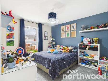 3 bedroom Link detached house for sale in Pochard Drive, Conningbrook Lakes, Ashford, TN24