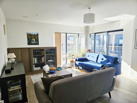 2 bedroom Flat to let in Hampton Place, Ashford, TN23