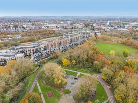 2 bedroom Flat to let in Hampton Place, Ashford, TN23