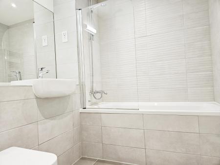 2 bedroom Flat to let in Hampton Place, Ashford, Ashford, TN23