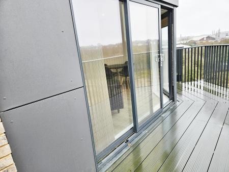 2 bedroom Flat to let in Hampton Place, Ashford, Ashford, TN23