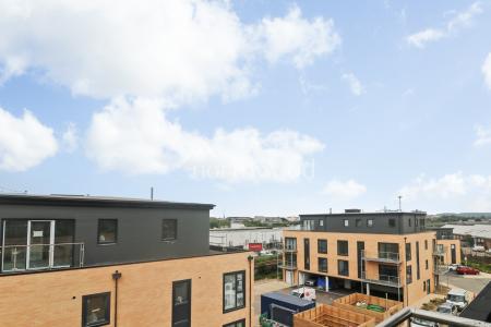 2 bedroom Flat to let in New Town Road, New Town, Ashford, TN24