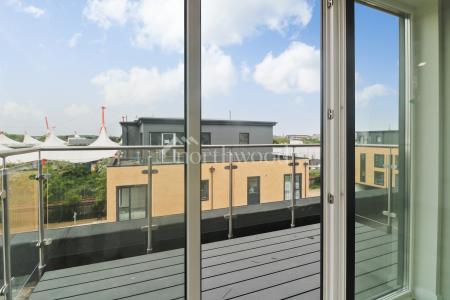 2 bedroom Flat to let in New Town Road, New Town, Ashford, TN24