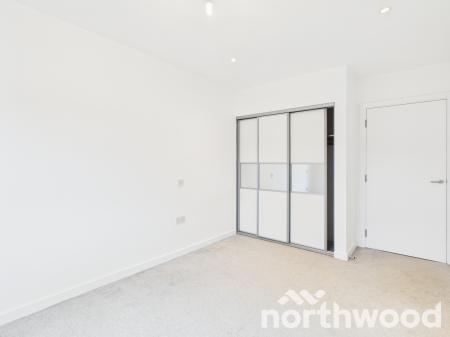 2 bedroom Flat to let in Victoria Crescent, Ashford, TN23
