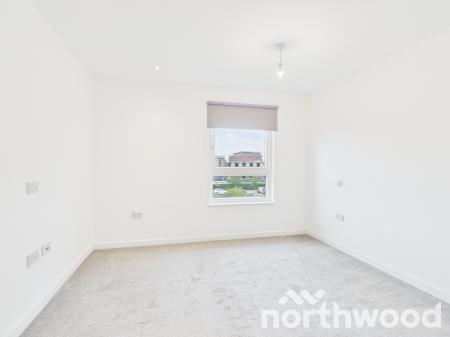 2 bedroom Flat to let in Victoria Crescent, Ashford, TN23