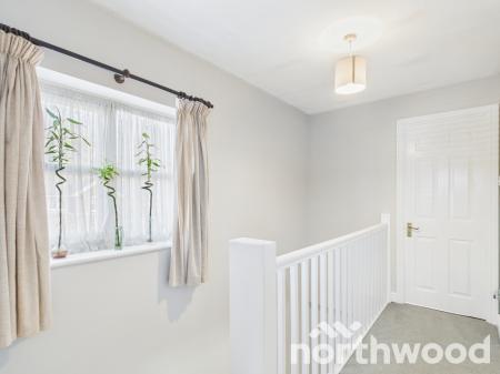 3 bedroom Semi-detached house for sale in Farrier Close, Orchard Heights, Ashford, TN25
