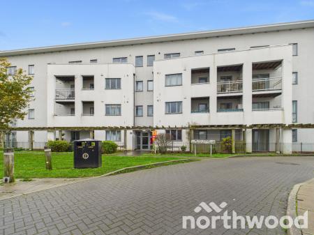 2 bedroom Apartment for sale in Drummond Grove, Willesborough, Ashford, TN24
