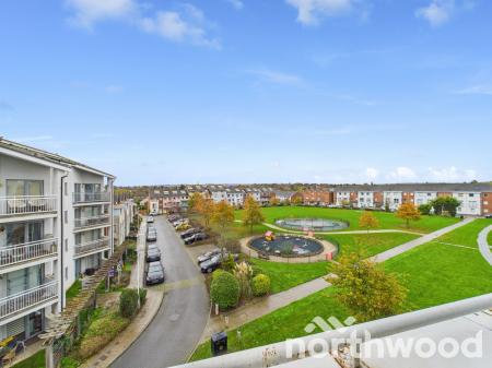 2 bedroom Apartment for sale in Drummond Grove, Willesborough, Ashford, TN24