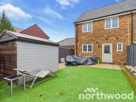 2 bedroom Semi-detached house for sale in Nuthatch Drive, Finberry, Ashford, TN25