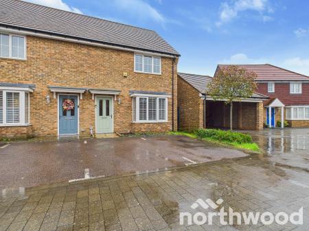 2 bedroom Semi-detached house for sale in Nuthatch Drive, Finberry, Ashford, TN25