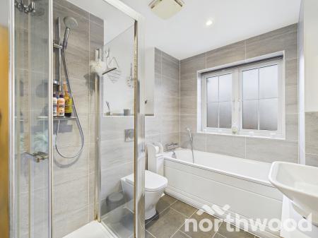 2 bedroom Semi-detached house for sale in Nuthatch Drive, Finberry, Ashford, TN25