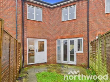 4 bedroom Terraced House to let in Barley Mow View, Repton Park, Ashford, TN23
