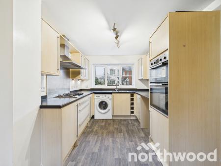 4 bedroom Terraced House to let in Barley Mow View, Repton Park, Ashford, TN23