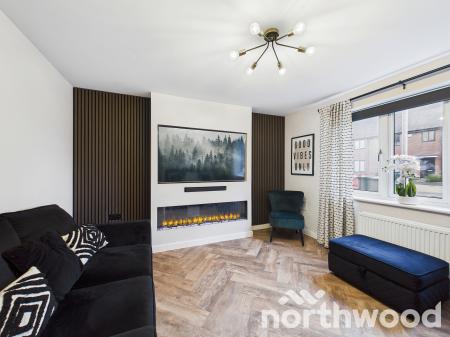 4 bedroom Semi-detached house for sale in Heritage Road, Bridgefield, Ashford, TN25