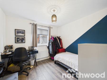 4 bedroom Semi-detached house for sale in Heritage Road, Bridgefield, Ashford, TN25