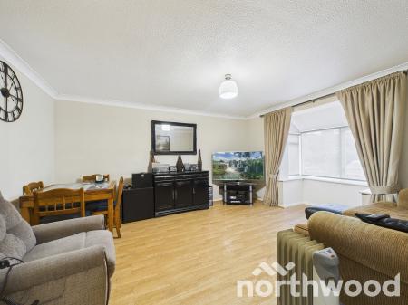 2 bedroom Bungalow for sale in Eggringe, Singleton, Ashford, TN23