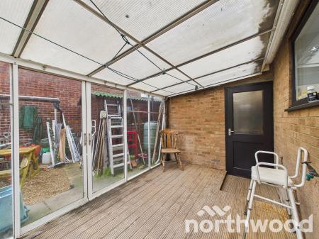 2 bedroom Bungalow for sale in Eggringe, Singleton, Ashford, TN23